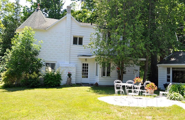 Lower Terrace in Three Pines Resort