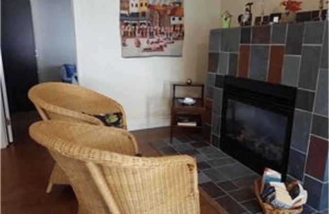 LOWEST PRICE, 2 STUNNING EQUIPPED HOMES, CRYSTAL BEACH FORT ERIE ONTARIO, CANADA
