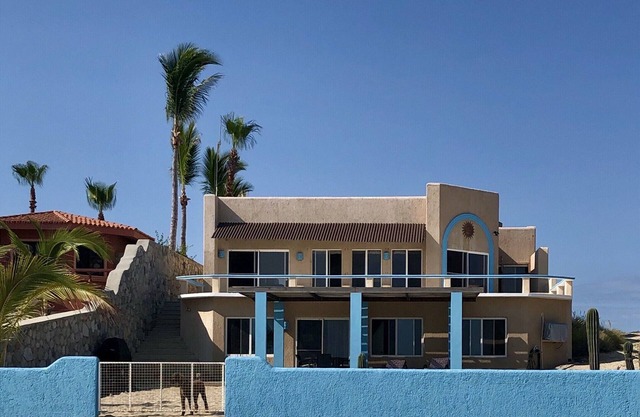 Casita tranquila frente a la playa