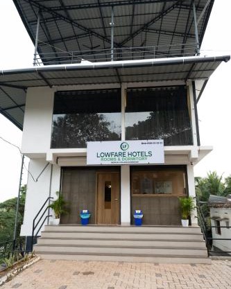 Lowfare Hotels Medical College