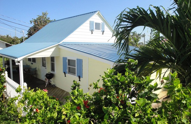 Casa de campo leal, techo de catedral, generador, A. C., carrito de golf gratis para su uso.