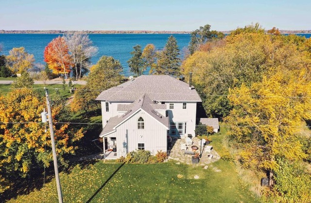 Loyalist Lakehouse with Private Beach