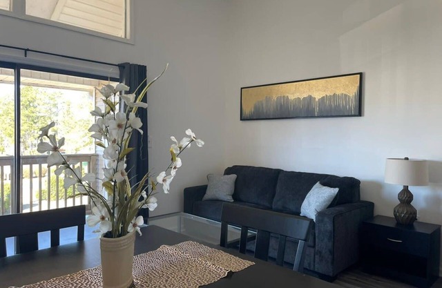 LR Little River lovely 1 bedroom condo with pool