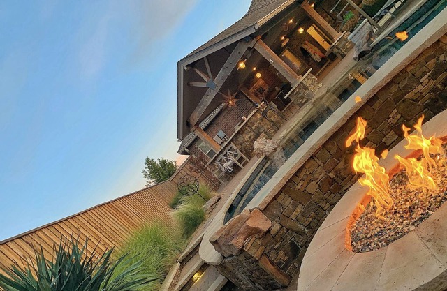 Lubbock’s #1 Rated Private Luxury Pool w/ Firepit Grill Outdoor Kitchen🔥