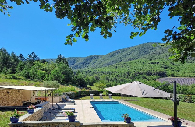 Provence, Luberon, Domaine de Battarel, Magnífica propiedad de 40,000 m2