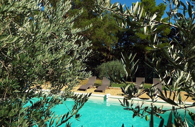 casa en el corazón del Luberon, piscina, olivar. Tranquilo. Aix en Provence a 35 minutos