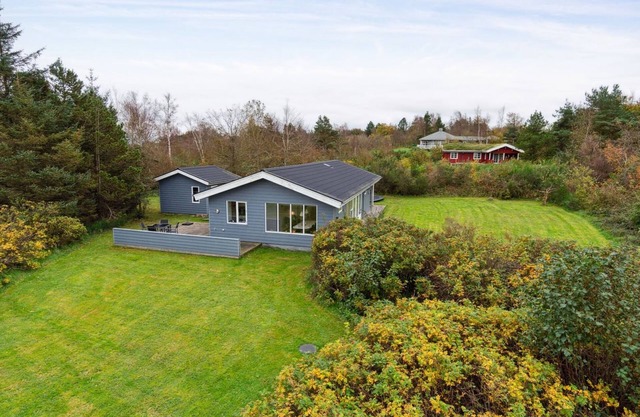 "Luchia" - 200m to the fjord by Interhome