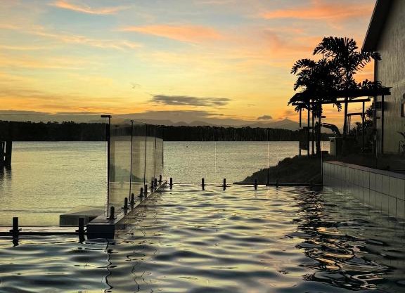 Lucinda Cove Resort