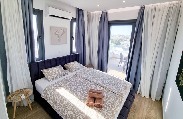 Lucky Strike Apartment