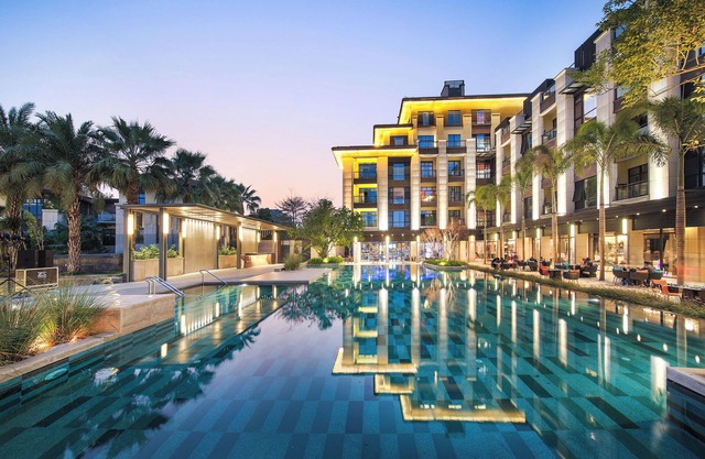 Lujiang Mega Hotel