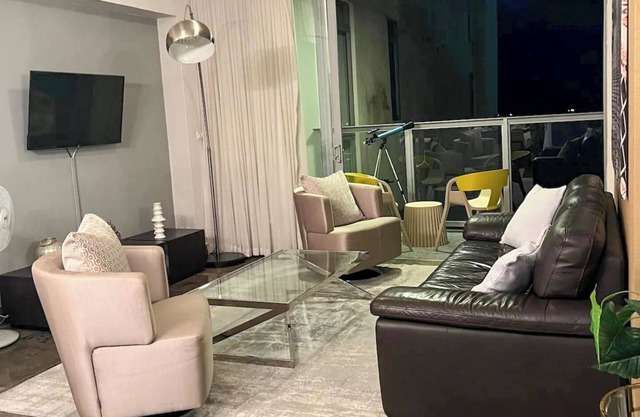 Lujosa Suite Piso 53 - Yoo Panamá 53K