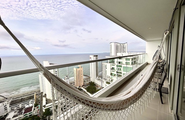 Lujoso apartamento frente al mar