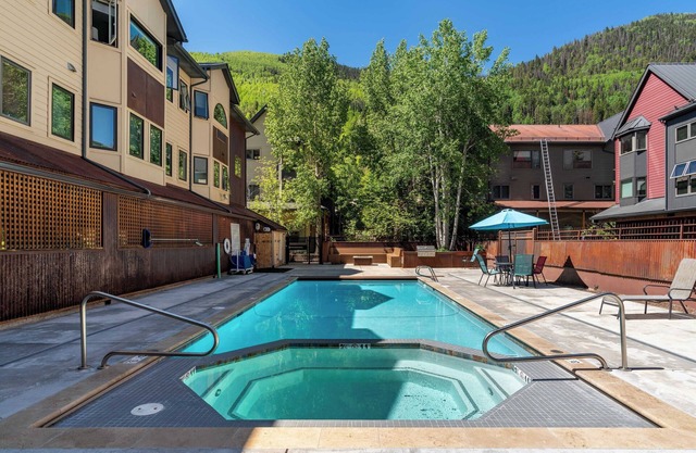 Lulu City 4B by Avantstay Beautiful Condo 100 Yards From Lift #7 Permit #:3639