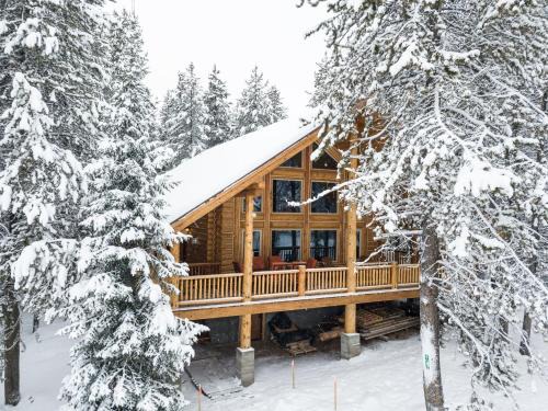 Lumberjack Lodge