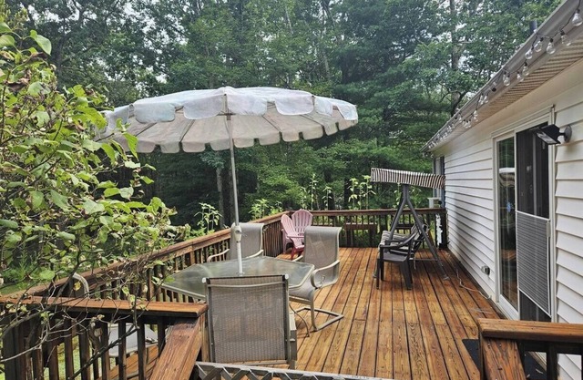 Lumberland Lodge Nature Escape + Hiking