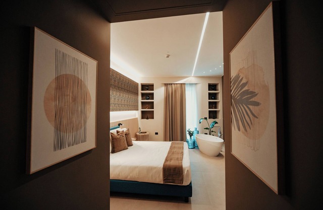 Lumia Hotel
