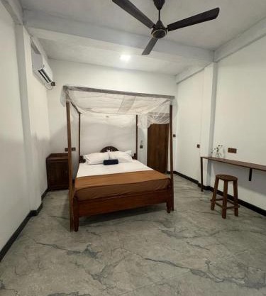 Lunora Beach Home