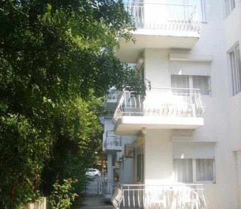 Lurd Family Hotel