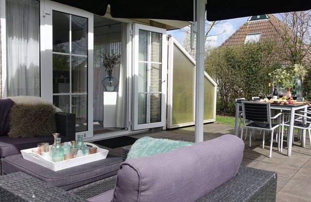 Casa de lujo de vacaciones en Earnewâld con sauna