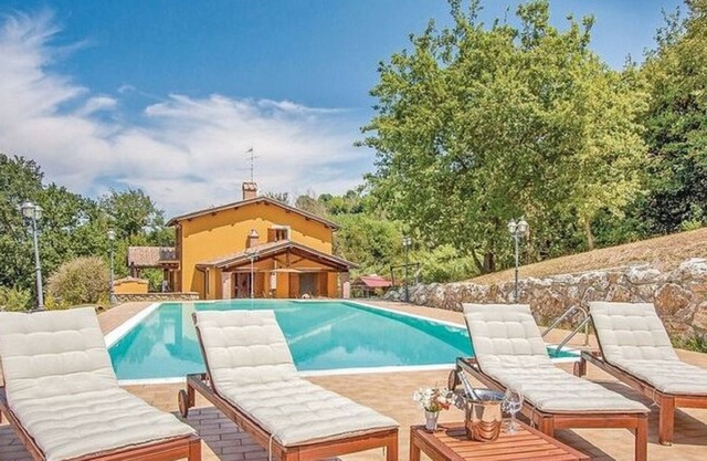 Exuberante villa en Umbría con piscina privada