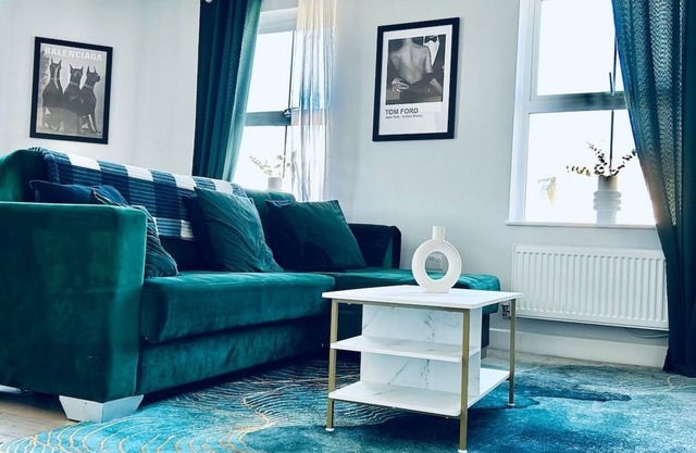 Lux 2BR Flat Folkestone Habour