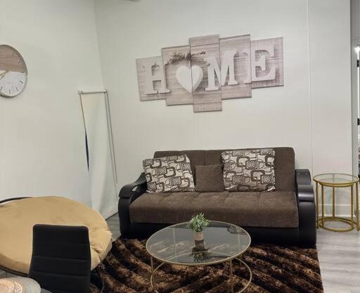 Lux Apartment Queen bed Downtown Baltimore, free parking