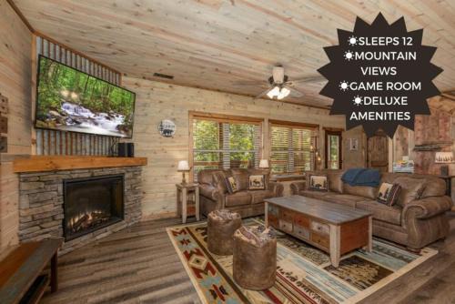 Lux Cabin Mtn Views, Flat Parking, Dog Friendly!