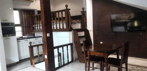 Lux Central Shumen Apartment