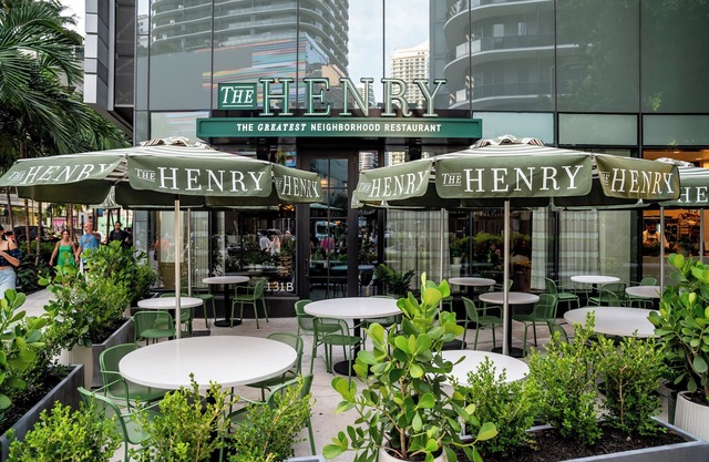 Lux Condo with Fitness Room and WiFi in booming Brickell Miami with Free Parking
