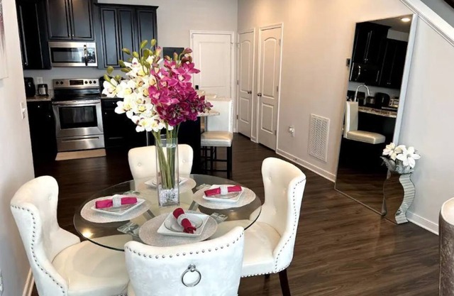 Lux Hollywood in RVA | 2 Floor Condo With Garage