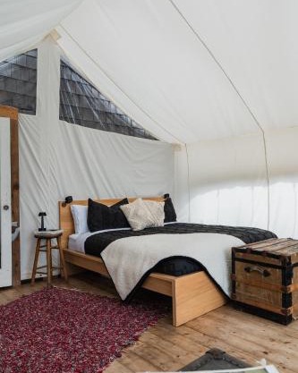 Lux Remote Glamping Hideaway