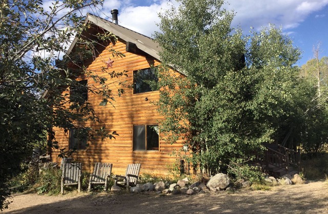 Cabina LUX ~ Aspens & Moose - Bañera de hidromasaje y estrellas SkiUtahCabin & Timber Lakes ¡Legal!