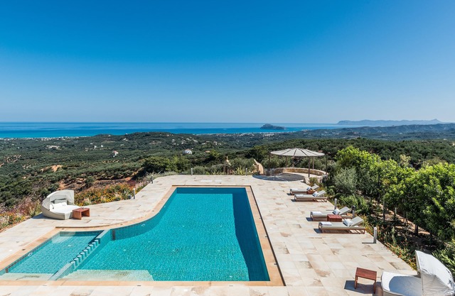 Lux Villa★SPA & Tennis★Jacuzzi & Indoor Pool★BBQ & Gym