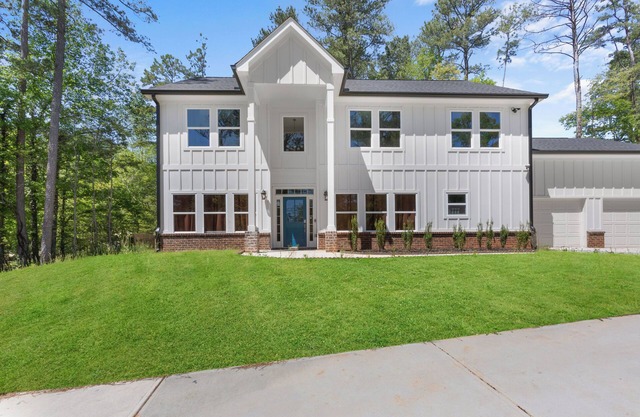 Stylish 4BR Haven by MHM Luxury Properties