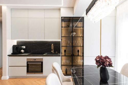 Luxe Apartment - NEO TOWER