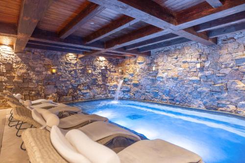 Luxe Bachelor Gulch Getaway!