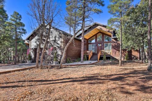 Luxe Cabin with Deck and Fenced Yard in Lakeside!