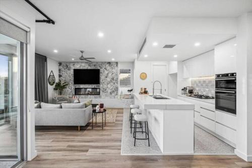 Luxe Coastal Getaway