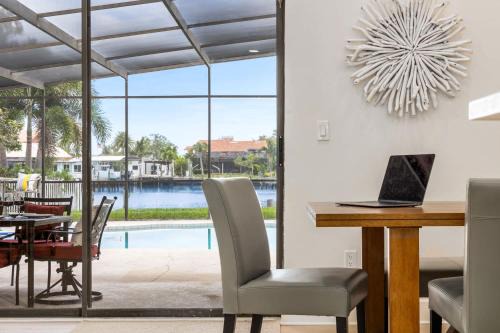 Luxe Coastal Retreat - Waterfront Pool