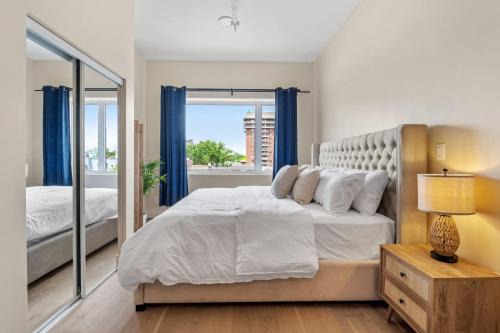 Luxe DownTown King Suite
