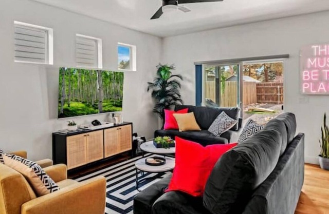 Luxe Flagstaff Retreat w/ Epic Game Room + Yard