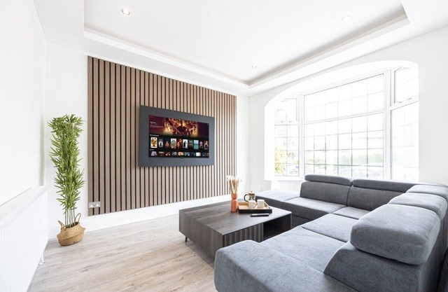 Luxe House with Games room & Cinema room - Sleeps 10