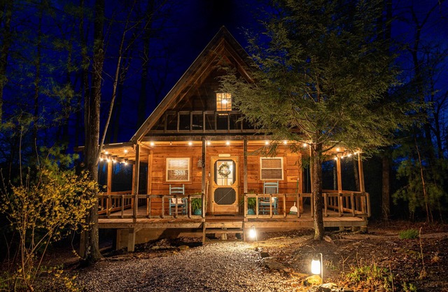 LUXE KY Cabin Retreat- Wraparound Porch for Escape in Nature's Serenity-DBNF/RRG