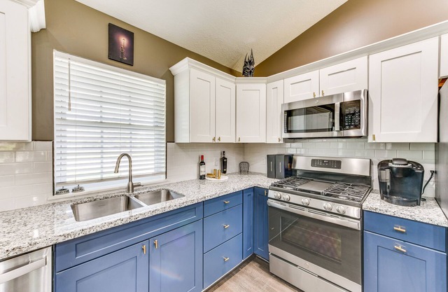 Luxe Lake Charles Escape w/ Home Theater!