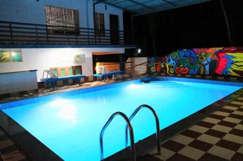 Luxe Lakeside Pool Villa Kovalam