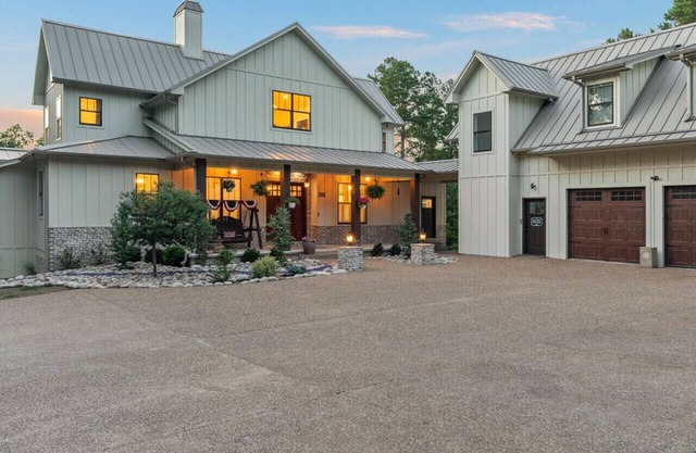 Luxe Lodge in Eureka Springs