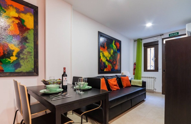 LUXE Madrid Norte Real Madrid Stadium M (HGA5B)