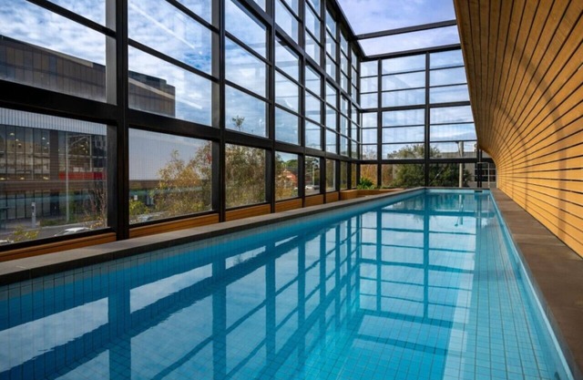Luxe Modern I OPP Westfield I Pool I Gym I CarPark