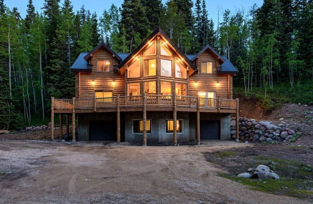 Luxe Mountain Cabin Escape & Outdoor Adventure | 27 mi to Park City Sundance