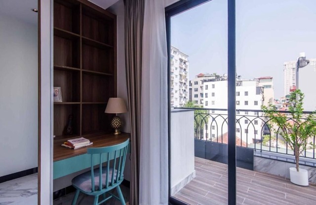 Luxe Paradise Suites Hotel Hoang Cau